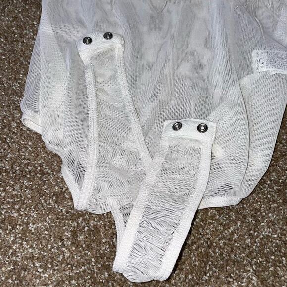 Forever 21 body suit white mesh boa feather top one piece semi sheer SZ M snap - Picture 7 of 8